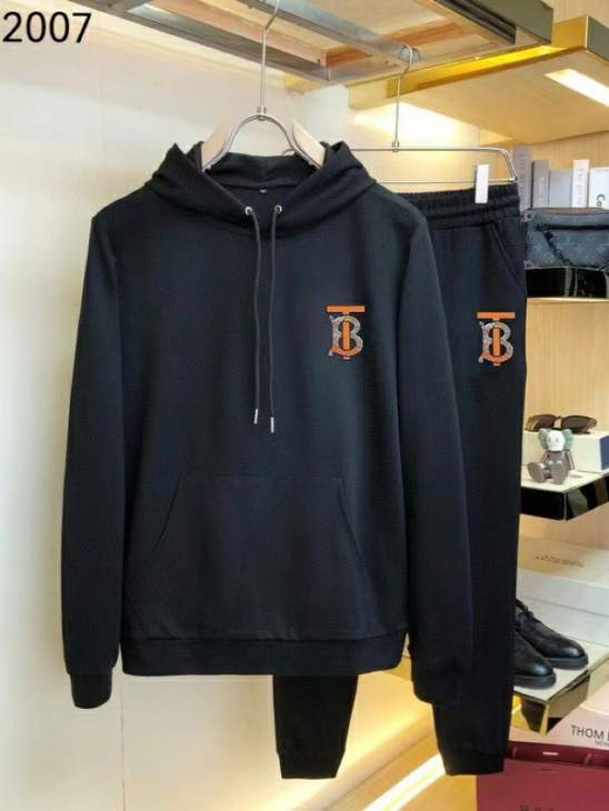 Picture of Burberry Sweater Suits _SKUBurberryM-5XLkdtr1537750